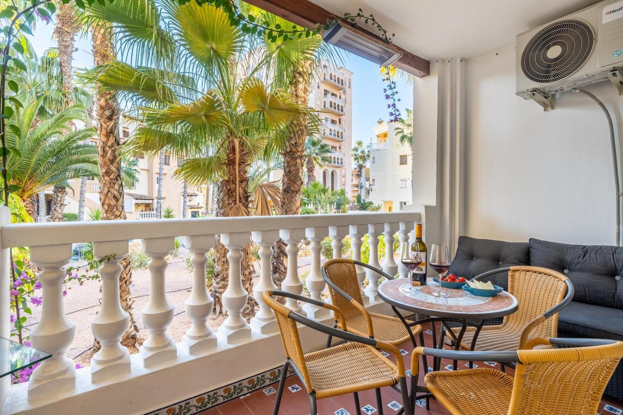 Casa Jina Lejlighed Torrevieja Eksteriør billede